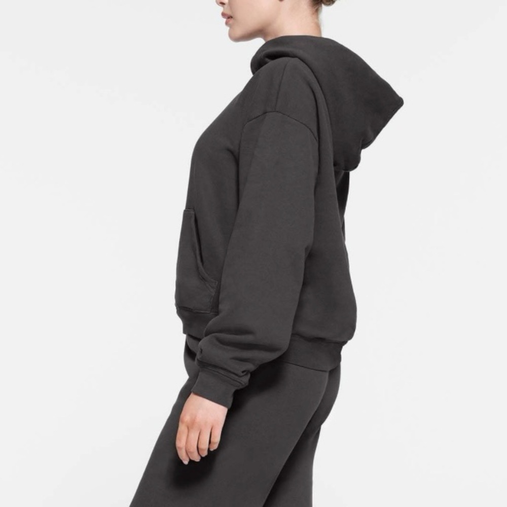 Skims classic Hoodie🩶 - Picture 3 of 7
